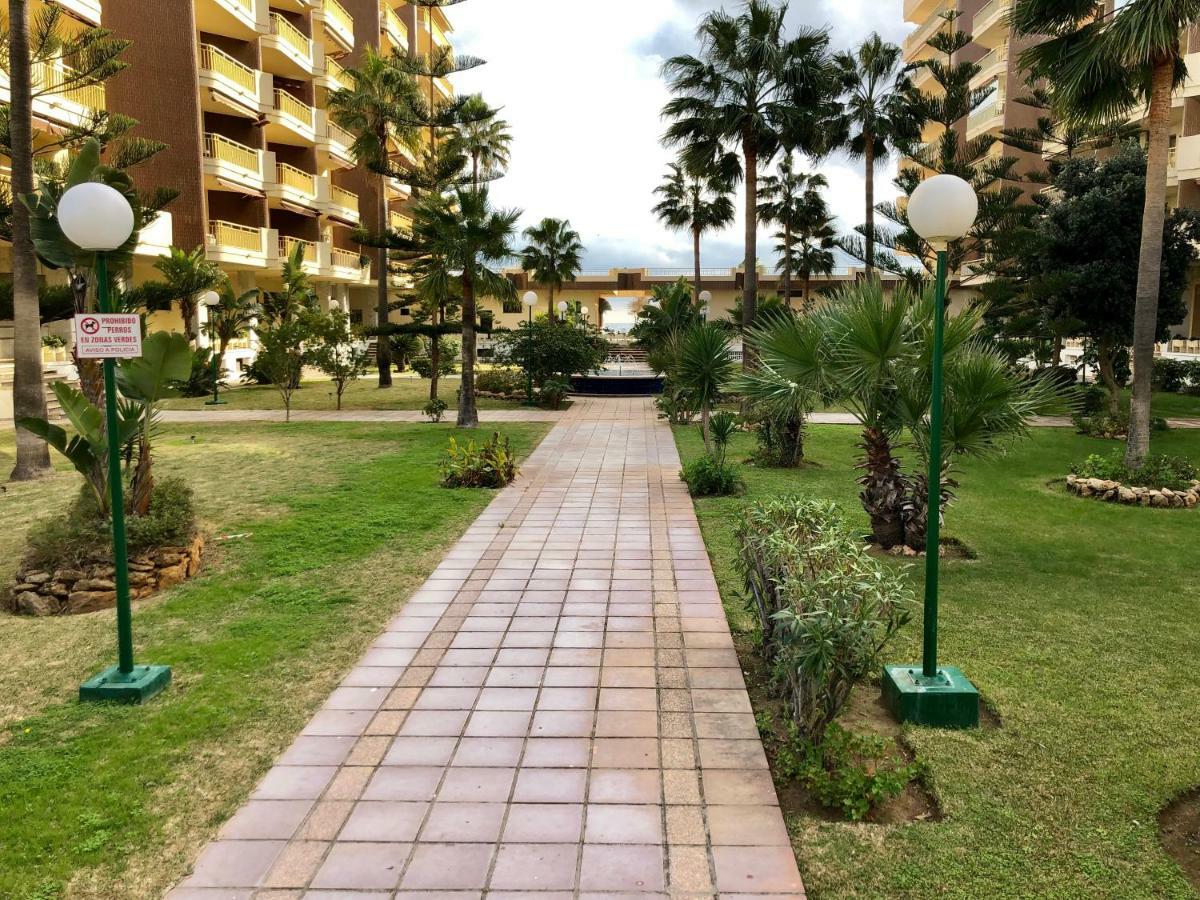 Rentcostadelsol Fuengirola Dona Sofia A Exteriör bild